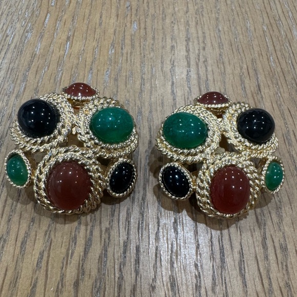 Ciner Vintage Gold Plated Brown Green Black Glass Cabochon Jeweled Clip Earrings